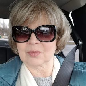 Meet your Posher, Peggy